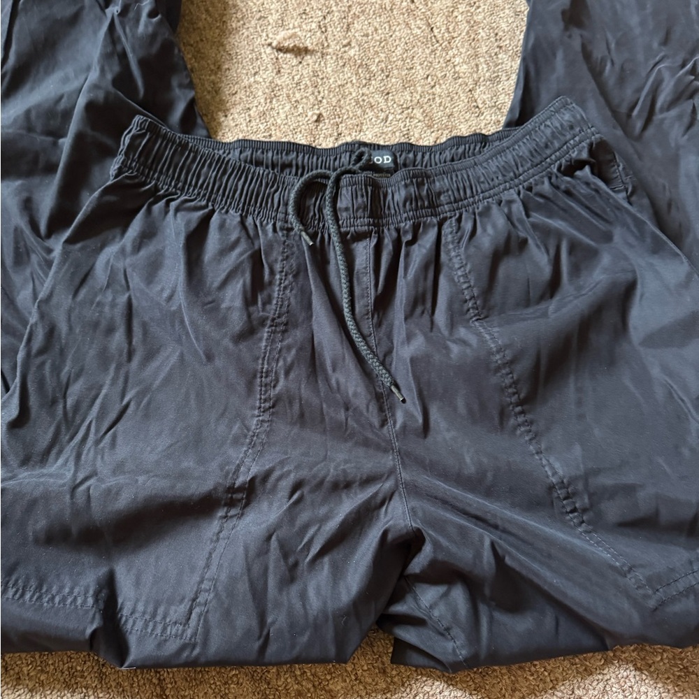 Izod Black Nylon/Polyester Sweatpants for Men